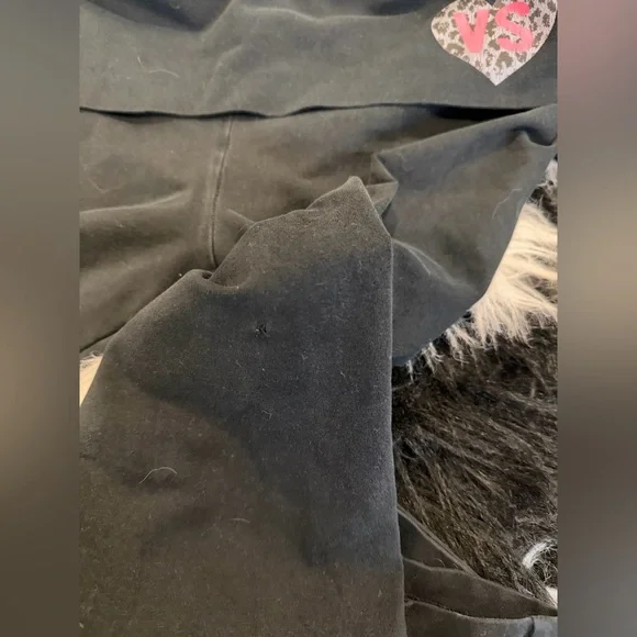 Victoria's Secret PINK Black Flare Leggings with Pink Heart Logo - Picture 6 of 7